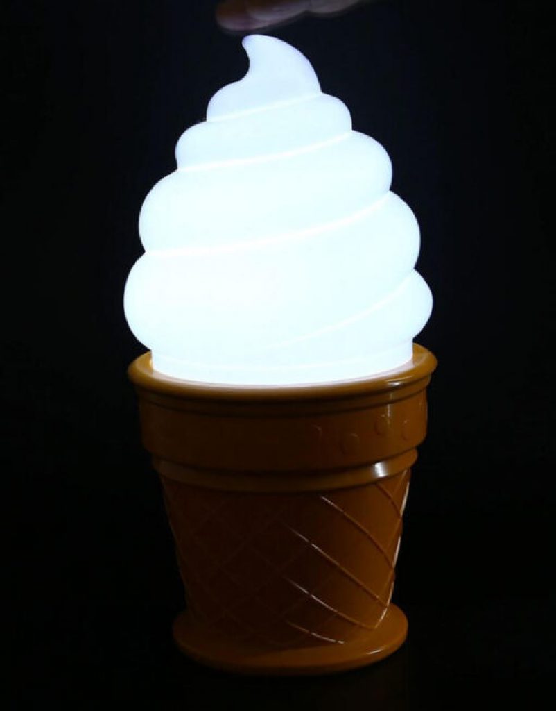 Lampa ve tvaru zmrzliny