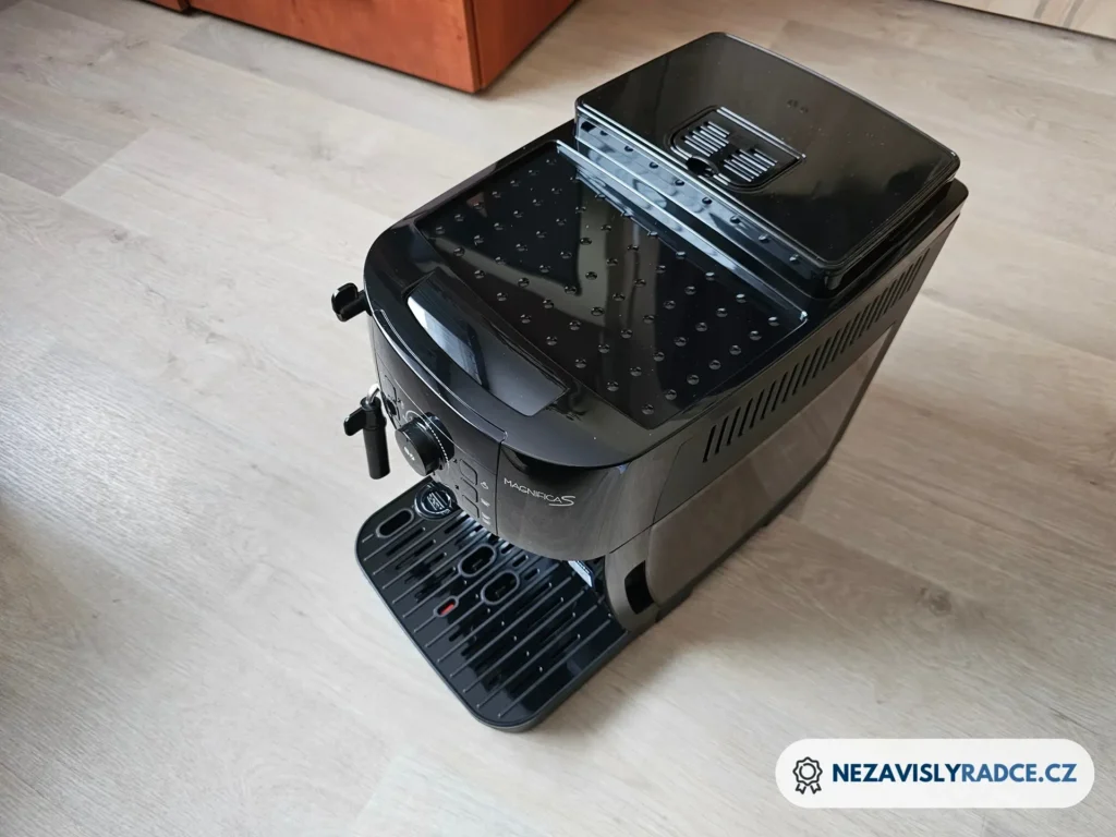 De'Longhi Magnifica Base recenze